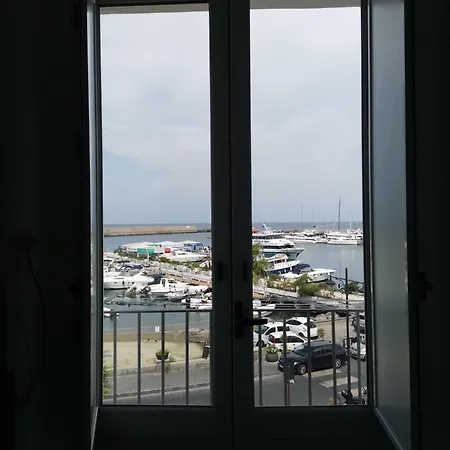 Domus 公寓