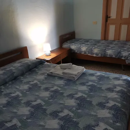 Domus Apartment *